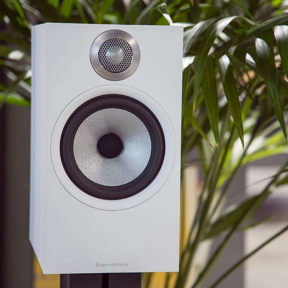 Полочная акустика Bowers & Wilkins 606 S2 Anniversary Edition White – цена, описание и отзывы — фото