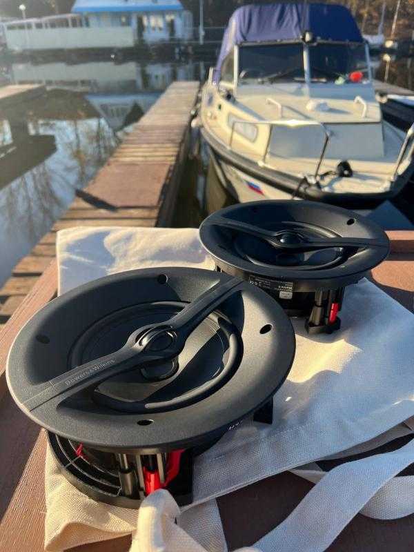 Встраиваемая акустика Bowers & Wilkins Marine Влагозащитная акустика