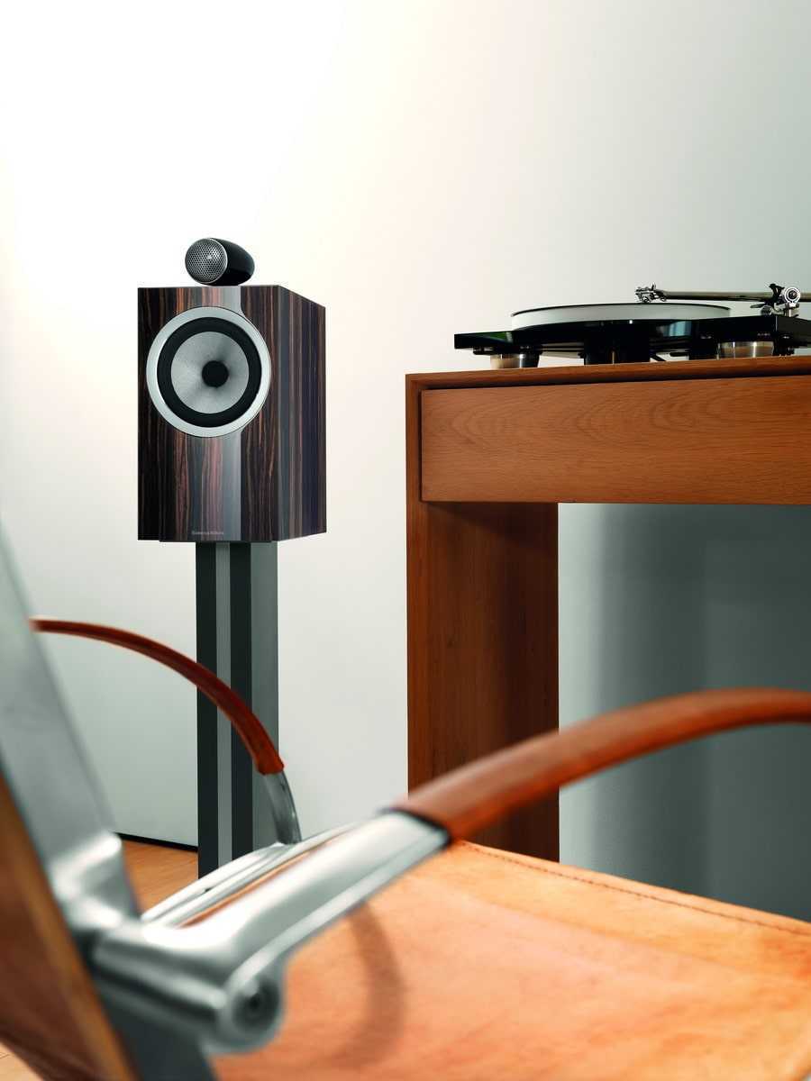 Полочная акустика Bowers & Wilkins 705 Signature Datuk Glossy – цена, описание и отзывы — фото
