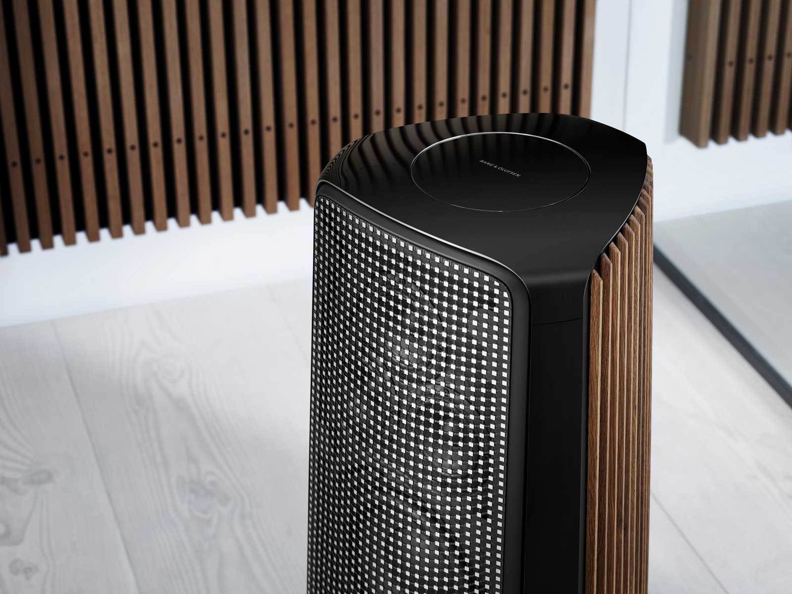 Напольная акустическая система Bang & Olufsen Beolab 50 Piano Black, Black Cover / Black Side Panel – цена, описание и отзывы — фото