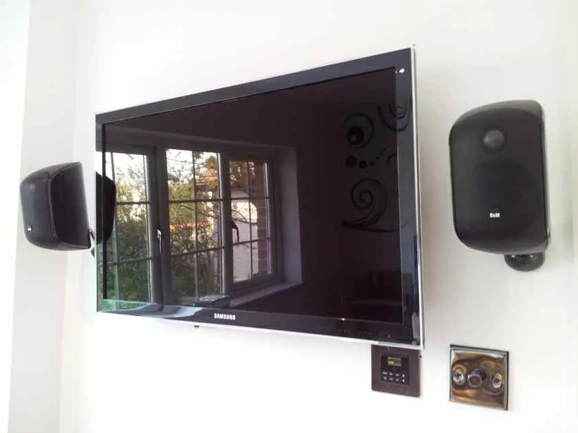  Bowers & Wilkins M-1 New Matte Black – цена, описание и отзывы — фото